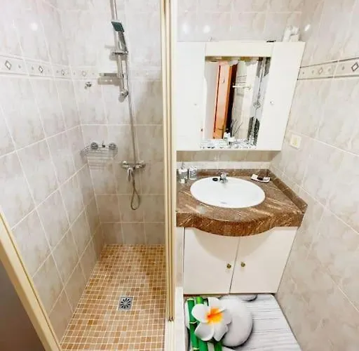 Oceano Azul Luminoso 50 Metros Del Mar En Centro * كوراليهو