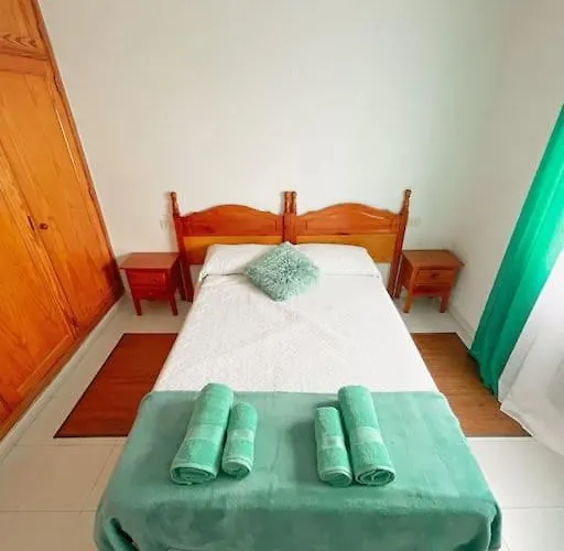 Oceano Azul Luminoso 50 Metros Del Mar En Centro كوراليهو