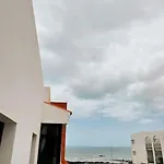 Océano Azul Luminoso 50 Metros Del Mar En Centro * Corralejo