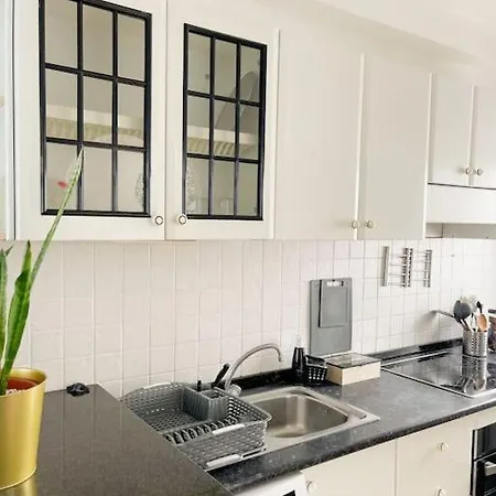 Oceano Azul Luminoso 50 Metros Del Mar En Centro Lägenhet